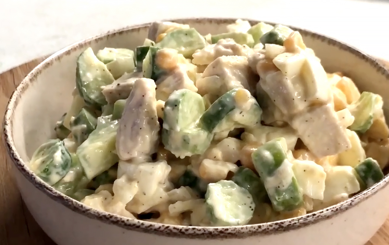 Смачніше олів'є: три рецепти салатів на святковий стіл